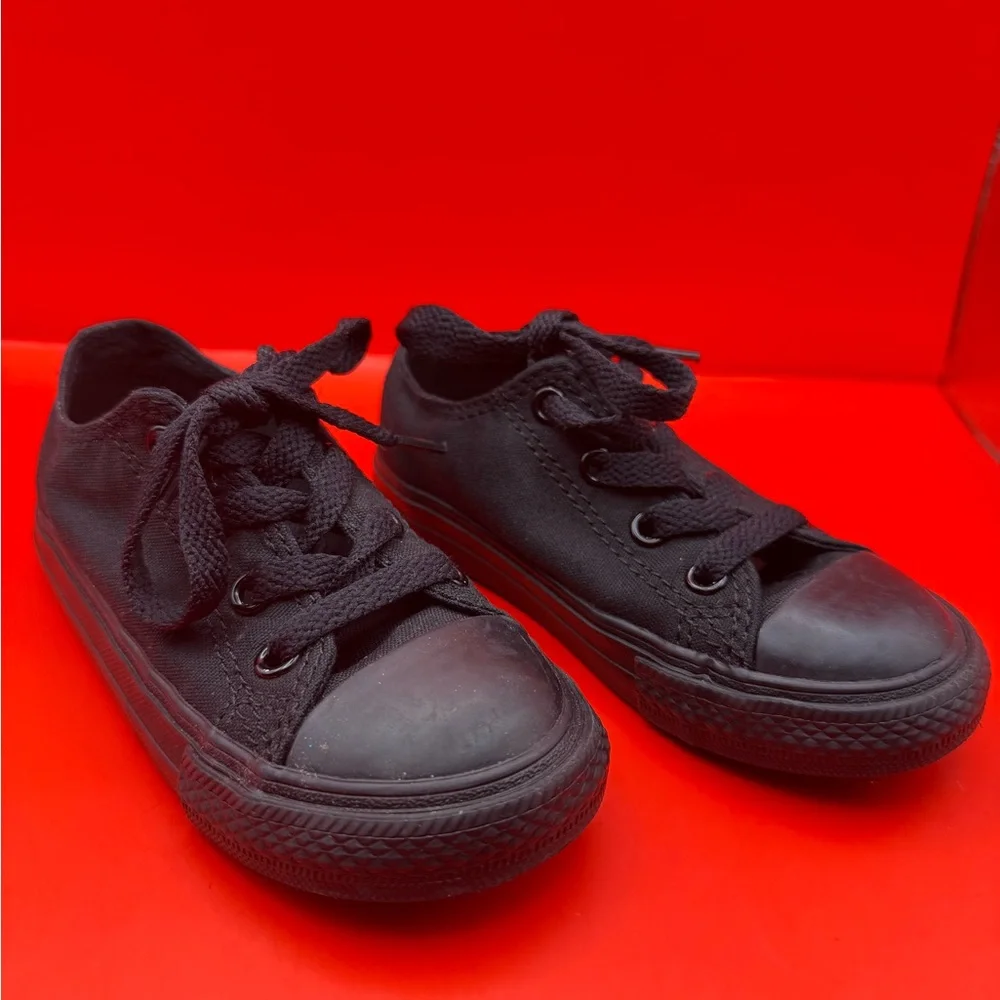 Converse Chuck Taylor ALL STAR Low-Top Kids Black Sneakers